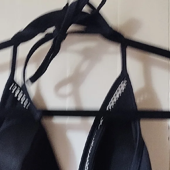 Time and Tru Black One Piece Swimsuit VGC Medium - Picture 5 of 10